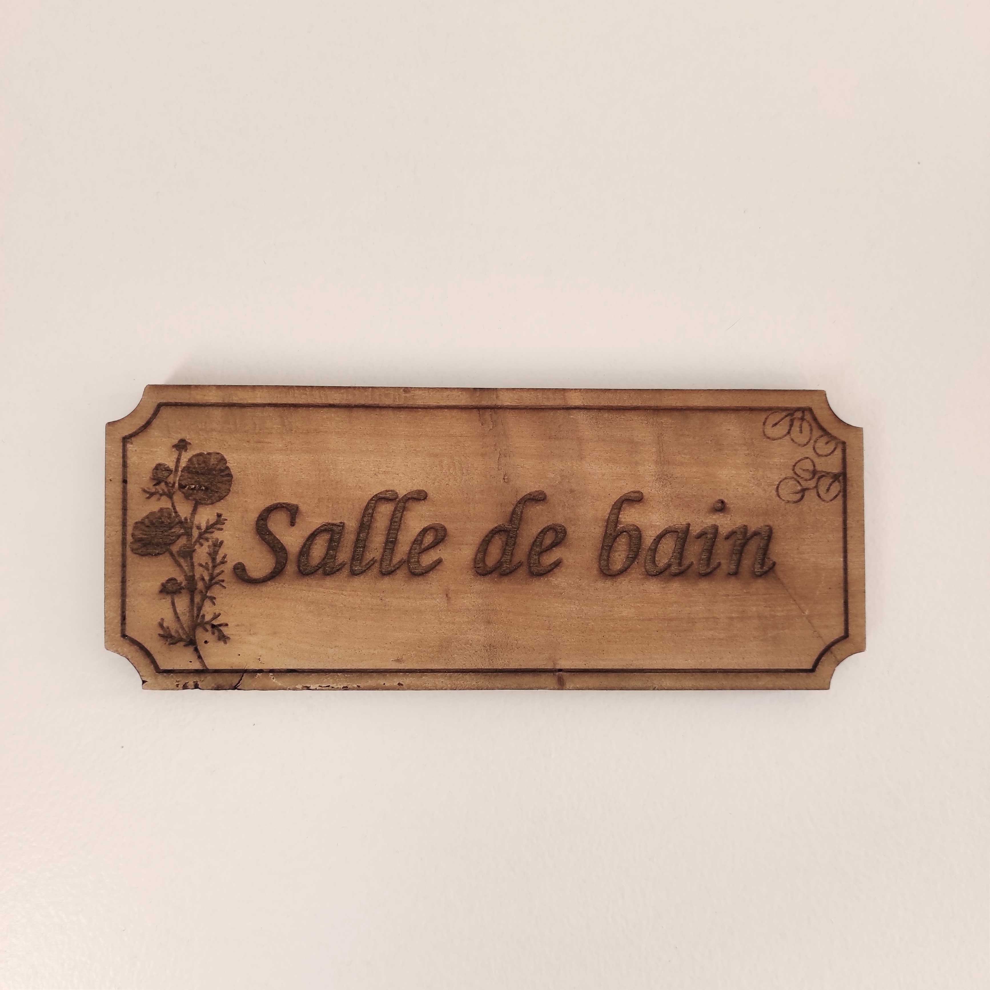 Plaque de porte Salle de bain en bois découpé laser - Signalétique artisanale Bressuire